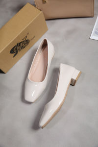 [JY] summer fashion 1/2 Inch heel 2cm square toe glossy Leather Black Shoes heels shoes for women
