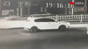 1pc Car Reflectante Reflector Sticker Car BodyHigh Reflective Exterior Auto Accessories Reflective Tape Reflex Warning