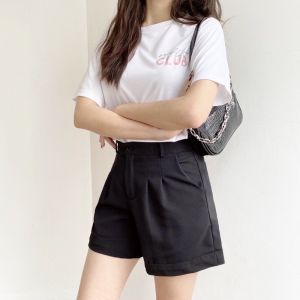 Quần short đùi gập gấu chất vải tuyết mưa mang lại cảm giác thoáng mát cho mùa hè