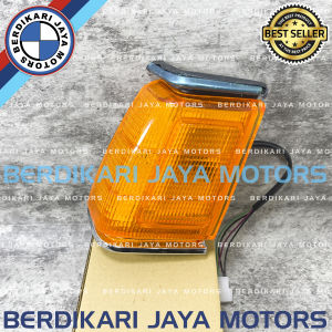 214-1514 CORNERLAMP CORNER LAMP LAMPU SEIN SEN SAMPING RATING RITING RIFTING BELOK KANAN / KIRI LANCER SL 1980-1983 AMBER LENS