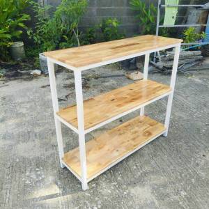 (แบบสำเร็จ)ชั้นวางของ ที่โชว์ภายในบ้าน งาน 3 ชั้น เหล็ก 1 นิ้ว งานฝีมือ สวยงามมาก รับงานสั่งทำ MT104