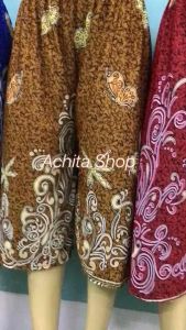 กางเกงขา3ส่วน/กางเกงเอวยางยืด/เกงคุณแม่/กางเกงใส่สบาย/กางเกงอาม่าคุณยาย/กางเกงใส่อยู่บ้าน/เกงลายผ้าถุง