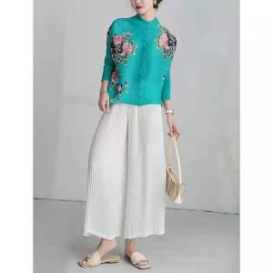 Miyake Pleated Blouse 2021 Chinese Style Vintage Rose Flower Print Jacket Button Up shirt Cardigan Large Size Blouse Women tops