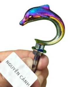 Móc giỏ xe máy inox hình cá heo FERRI