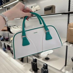 (Auth Tuồn Chính Hãng) Túi Đeo Chéo Cầm Tay P. E D R0  Dây Bản To Size 26cm