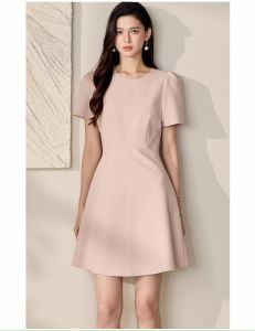 Đầm Suông A-line Nữ Tính Màu Hồng Phấn Cổ Tròn