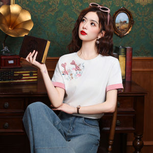 AMMIN 2024เสื้อสตรีเสื้อแขนสั้นเย็บปะต่อกันปักลายดอกไม้สไตล์วินเทจเสื้อยืดผ้าฝ้ายฤดูร้อนของผู้หญิงเสื้อเบลาส์หรูหราสไตล์ประจำชาติ