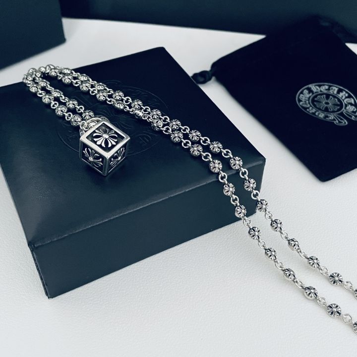 Chrome hearts store dice pendant