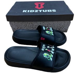 KIDZTUBS Sandal Anak Laki Laki Karet Slipper Slide Selop Slipon Jepit Karakter Warna Hitam Usia 6-10 Tahun 1353100424