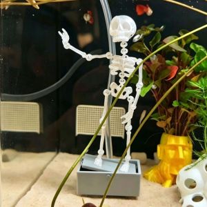 EO4MD 3D Printed Dancing Skeleton Aquarium Bubbler Air Driven Plastic Fish Tank Dance Skull Ornament Creative with Air Tube Movable Oxygen Skeleton Halloween Decor