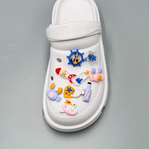 18Pcs/Set Crocs Charms Starfish Seaboat Crab Flip-flops Summer Ocean World Shoe Buckle for Crocs