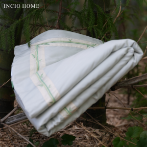 INCIO HOME Bamboo Fiber Blend TENCEL Lyocell Quilt The Four Gentlemen Bamboo Series Green White