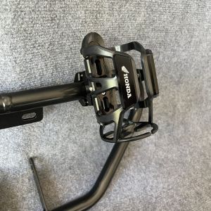 Giá Đỡ Bình Nước Xe Motor Xe Máy
