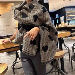 STMEN ที่อุ่น ผ้าพันคอถักลายหัวใจ ใยอะคริลิก นุ่มนวล ผ้าคลุมไหล่ยาวหนา ใหญ่ ป้องกันลม ผ้าพันคอสองด้าน สาวๆ