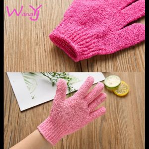 Găng tay tắm tẩy da tế bào chết