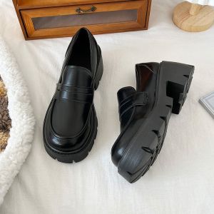 35-44 Size Womens Retro Fashionable Shoes Leather Wedges with Closed Toe