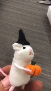 Unique Handmade Felting Mouse Felt Mouse Halloween Ornament with Pumpkins/Red Clothes for Christmas Decoration