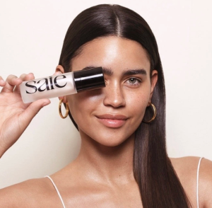 Kem lót bắt sáng Saie Glowy Super Gel 15ml