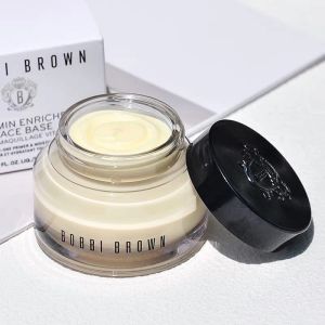 ครีม Vitamin Enriched Face Base Cream 15ml ก่อนแต่งหน้า ให้ความชุ่มชื้น