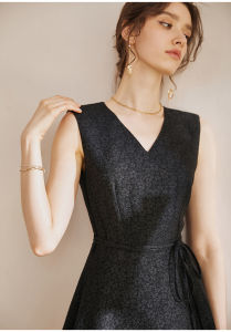 Mẫu ren sát nách cổ tim 2 lớp ren hoa dáng váy xòe tròn tinh tế