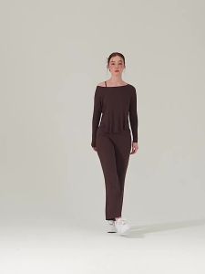 เสื้อโยคะผ่าข้างคอเสื้อกว้างและแขนยาวเสื้อยืดกีฬาลำลอง