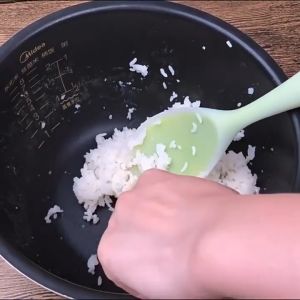 Creative Semicircle Rice Scoop Mold Non-stick DIY Sushi Mould Rice Ball Spoon Bento Maker Kitchen Accessories