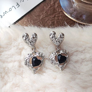 Fashionable Ring Gift 法式复古时尚爱心镶钻耳环女轻奢高级感个性百搭气质耳钉耳饰批发