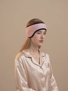 หน้ากากนอนสำหรับผู้ที่นอนตะแคง ผู้หญิง ผู้ชาย หน้ากากปิดตาสำหรับการนอนที่ปิดกั้นแสง หูฟังสำหรับนอนที่ปรับได้ ระบายอากาศได้ อุ่นสำหรับการงีบหลับบนเครื่องบิน (สีเทา)