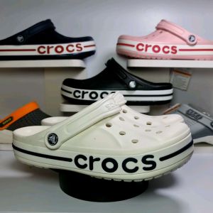 รองเท้าหัวโต Crocs Bayaband Clogรองเท้าหัวโต มีทั้งของเด็ก ของผู้หญิง และของผู้ชาย รองเท้าเบาพื้นนุ่มใส่สบาย ใส่สวย เป็นที่นิยมมากเลย สินค้าต้องปก100% จัดส่งไว1-3 วันได้รับของ - Lazada