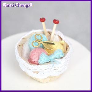 Fanzi บ้านตุ๊กตา1:12ตะกร้าไม้ไผ่ขนาดเล็กถักไหมพรมบอลเข็มลูกบอลกรรไกรสเวตเตอร์เครื่องมือถักตะกร้าตกแต่งโมเดลบ้าน