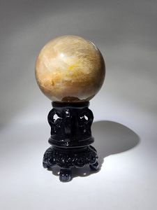 (SG Seller Ready Stocks) Natural Hematoid (Fire) Quartz Ball with Cat Eye Effect 5+cm 天然红胶花水晶球带猫眼 5+ 厘米