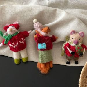 NOVELLEO Rabbit Wool Felt Animal Pendant Little Pig Nepal Cartoon Keychain Cute Handmade Rabbit Keyring Backpack Decor