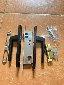 Khóa tay gạt cao cấp cửa nhôm chính hãng ATD dùng cho các loại nhôm hệ 55 vát cạnh pma...