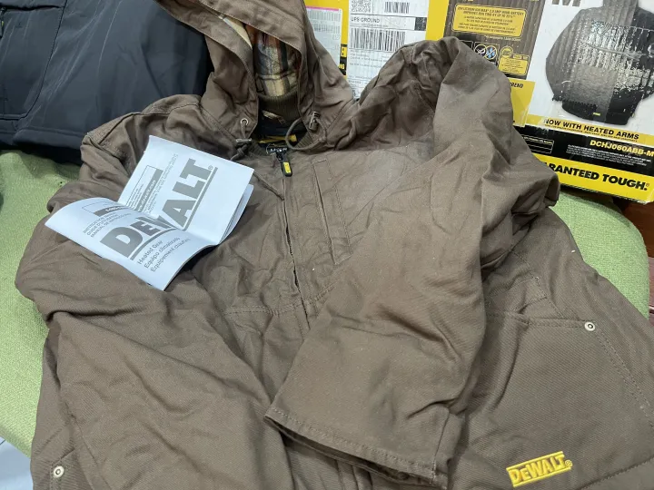 %C3%81o%20ch%E1%BB%91ng%20r%C3%A9t%20Dewalt%20USA%20m%C3%A0u%20n%C3%A2u%20-%20Image%204
