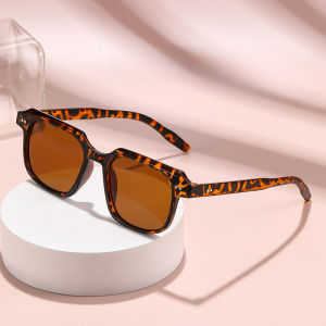 JN IMPRESSION Retro Rice Nail Square Fashion Trend Street Shooting Sunglasses Anti-ultraviolet Catwalk Small Frame Sunglasses