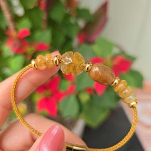 Q2349 Vòng lu thống bầu ngũ điếu cỏ 4 lá Thạch Anh Tóc Vàng Hỏa và Thổ - Phong Thuỷ TUDO P