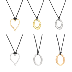 Unique Geometric Pendant Necklace Daily Wear Necklace Modern Fashion Accessory Alloy Texture Suitable for Everyday Wear