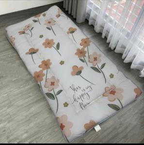 Nệm topper xuất Nhật M2T Bedding 5cm - Topper cao cấp sử dụng lõi bông tinh khiết êm ái có dây cài 4 góc đế chống trơn trượt - bảo vệ nệm