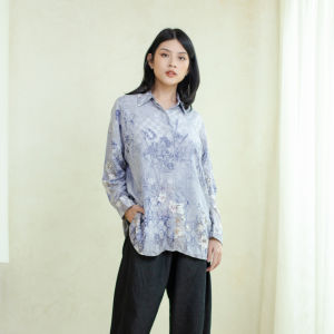 Ixora Dimah Oversized Shirt - Kemeja Wanita Oversize Lengan Panjang Motif Abstrak