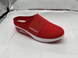 [Free Shipping] Plus-Size WomenS New Style Slip-On Sandals With A Toe-Covering Design And Breathable Mesh Fabric