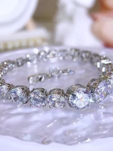SEQUITO Free Shipping Women Fashion Engagement Wedding Jewelry Inlaid AAA CZ Diamond Charm Round Bracelet for Bridesmaid Gifts B042