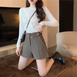 QUẦN SHORT CẠP CAO ĐAI CÓ CÚC BẤM-MAS-mã 069