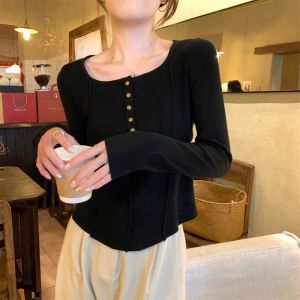 BL20744 Sue 3D Lines Knit Long Sleeves Top