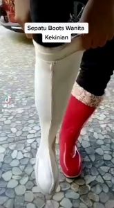 Sepatu Boots Wanita Anti Air: Gaya Trendy Kekinian