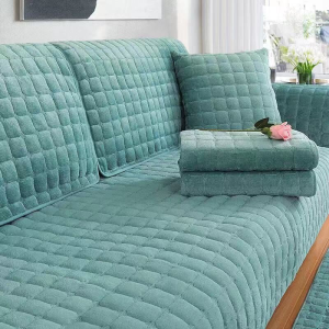 Plush sofa cushion skin-friendly flannel material thickened full-cover sofa cover with anti-slip design universal integrated sofa protector for home use