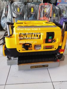 DeWalt DW735 DW 735 Mesin Ketam Duduk Thickneser Bench Planer 13 Inch Serut Pasah Kayu Meja