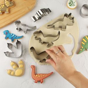 FDYRU Stainless Stell Dinosaur Biscuit Mold Animal Shape Cartoon Biscuit Cutting Professional Cute Dinosaur Cookie Cutters Festivals