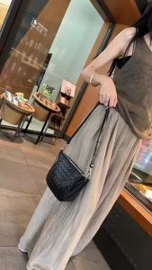 New Bag 2024 Womens woven bag crossbody bag summer high-end luxury niche genuine leather shoulder bag