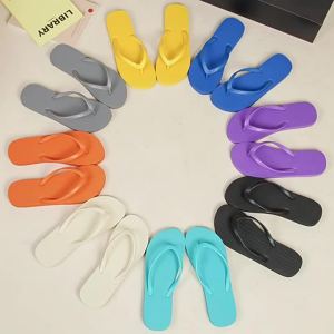 [Free Shipping] Beach Flip-Flops Suitable For Outdoor Wear CoupleS Style New Simple And Versatile Fashion Dazzling Series Casual Beach Shoes