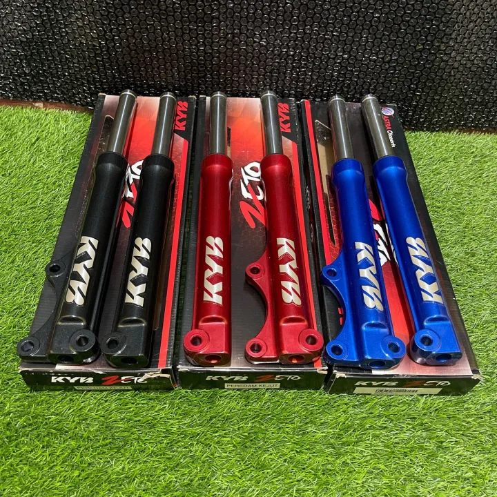 Shock%20depan%20/%20front%20fork%20Mio%20Sporty%20(%202008-2011)%20merk%20kayaba%20zeto%20warna%20Hitam%20%E2%80%A2KYOS-FF1020HZ%20-%20Image%202
